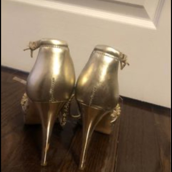 Gold stilettos by Marciano - Picture 2 of 4